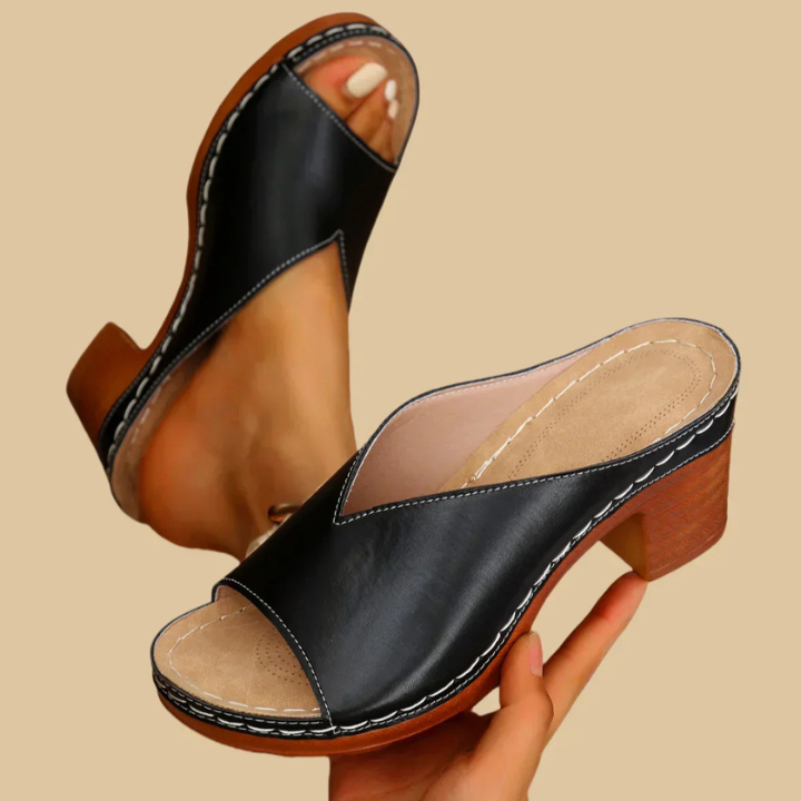 Luelle | Women's Leather Metallic Block Heel Mules